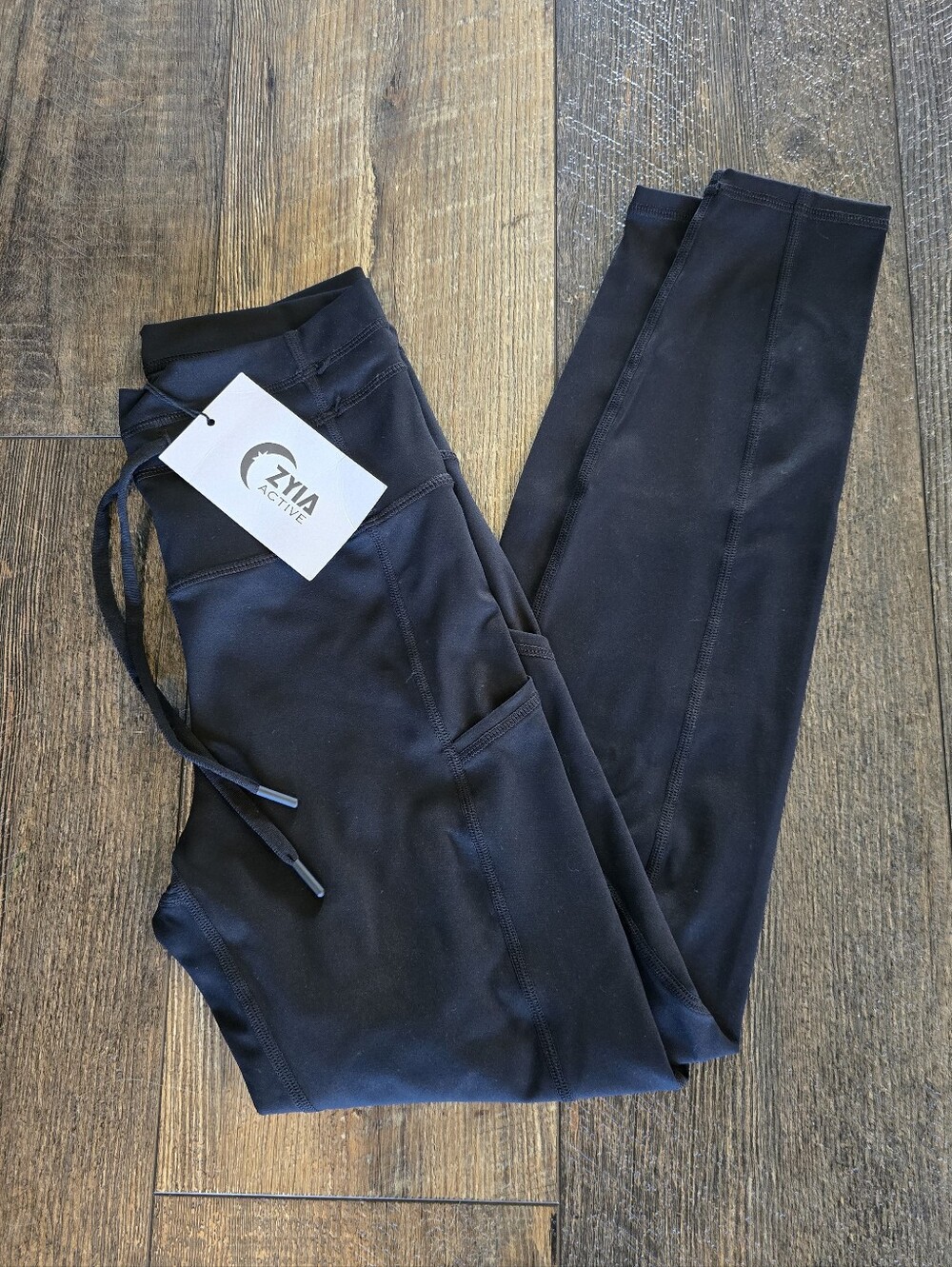 Zyia Active Black Pocket Drawstring Luxe ⅞ 24inch Leggings
